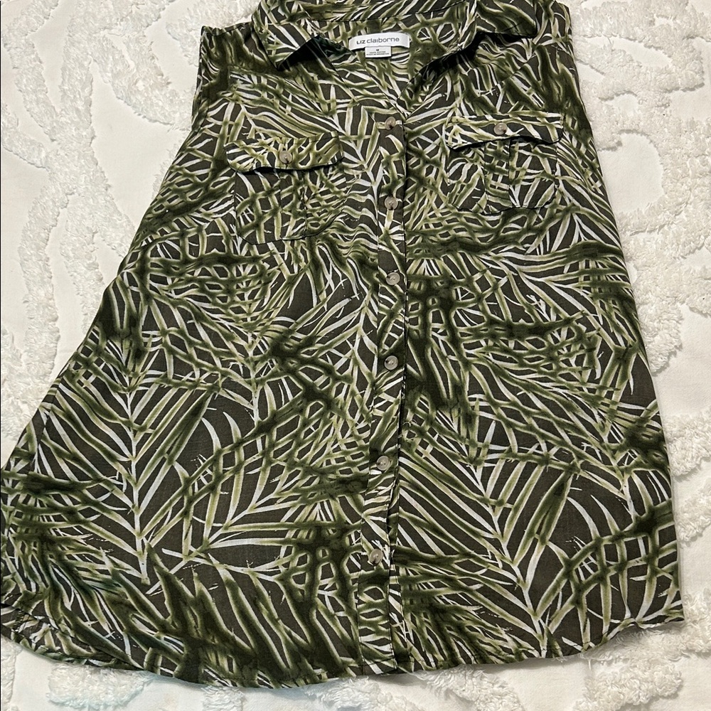 Liz Claiborne Bamboo Leaf Pattern Shirt